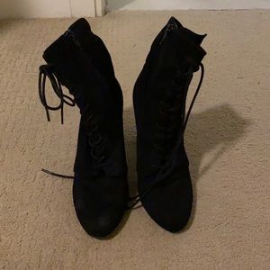 steve madden black booties